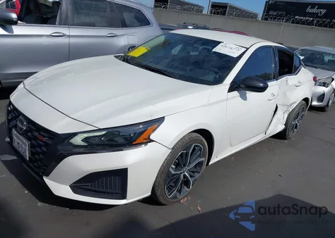 2024 Nissan Altima Sr Fwd z USA, uszkodzony, nr VIN 1N4BL4CV5RN355606